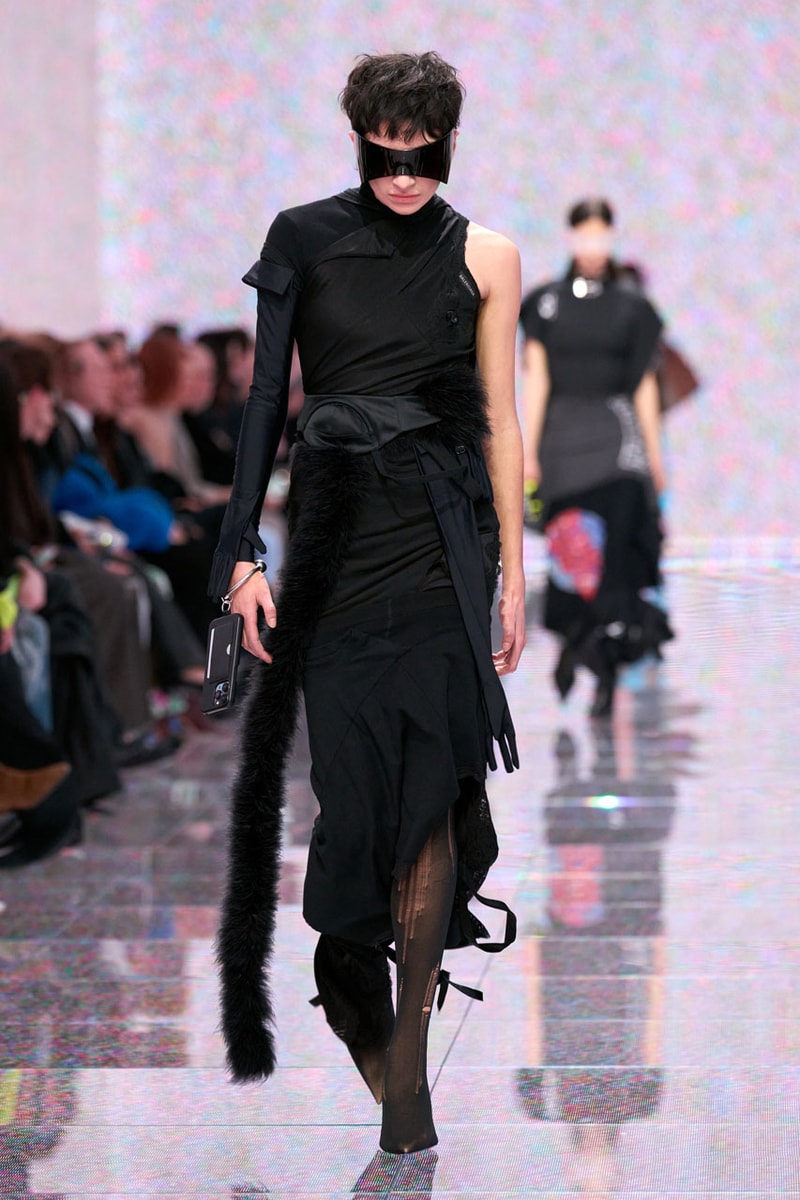 Balenciaga 2024年ウィンターコレクション Demna Does It All for the Clicks in Balenciaga FW24 Fall Winter Paris Fashion Week Collection milan runway 