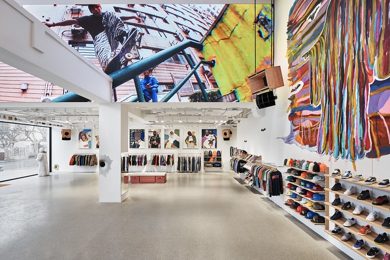 中国・上海にオープンする シュプリーム 新店舗の内部をチェック An Exclusive Look at the Supreme Shanghai Store march 2024 opening inside look interior china wechat box t-shirts streetwear mark gonzales nate lowman