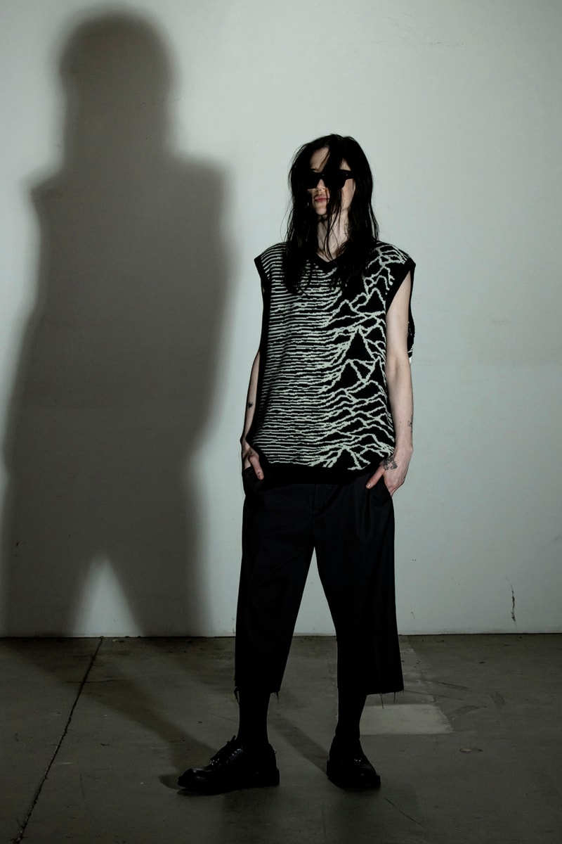 プレジャーズがジョイ・ディヴィジョンとのカプセルコレクション第2弾を発売 Joy Division Reunites With PLEASURES for Second Punkish Capsule