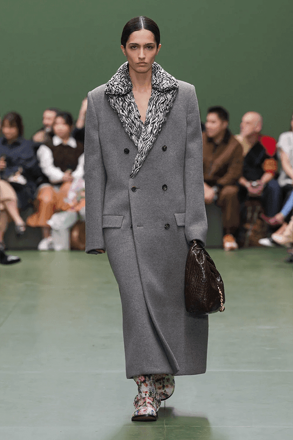 ロエベ 2024年秋冬コレクション LOEWE Fall Winter 2024 Paris Fashion Week menswear womenswear Jonathan Anderson runway show