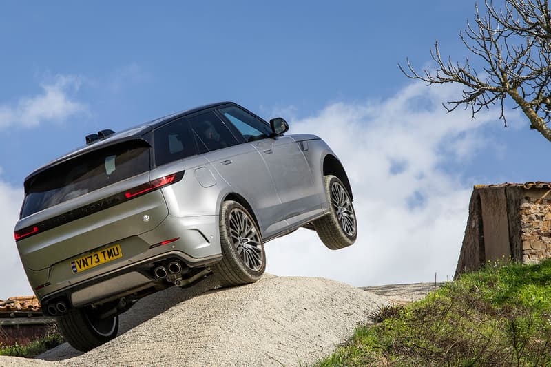 ど派手なラグスポSUVは卒業して RANGE ROVER SPORT SV にする？ LAND ROVER Tatsuya Otani