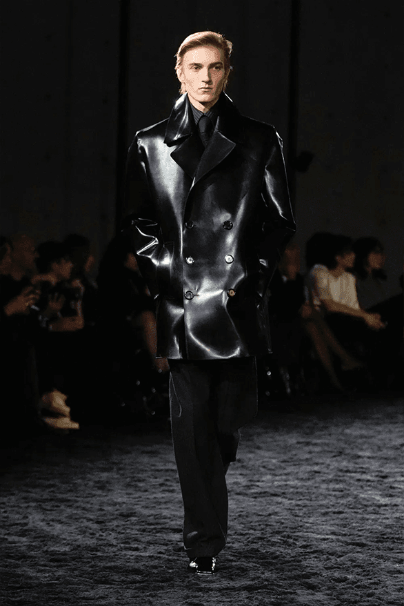 サンローラン 2024年冬メンズコレクション Saint Laurent Fall Winter 2024 Menswear Collection Paris fashion week runway show Anthony Vaccarello