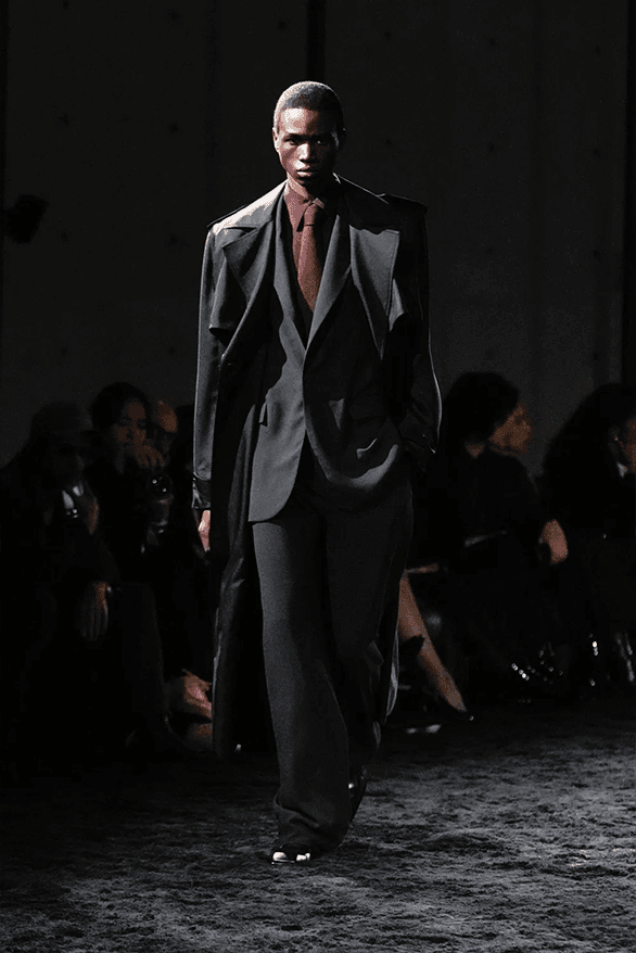 サンローラン 2024年冬メンズコレクション Saint Laurent Fall Winter 2024 Menswear Collection Paris fashion week runway show Anthony Vaccarello