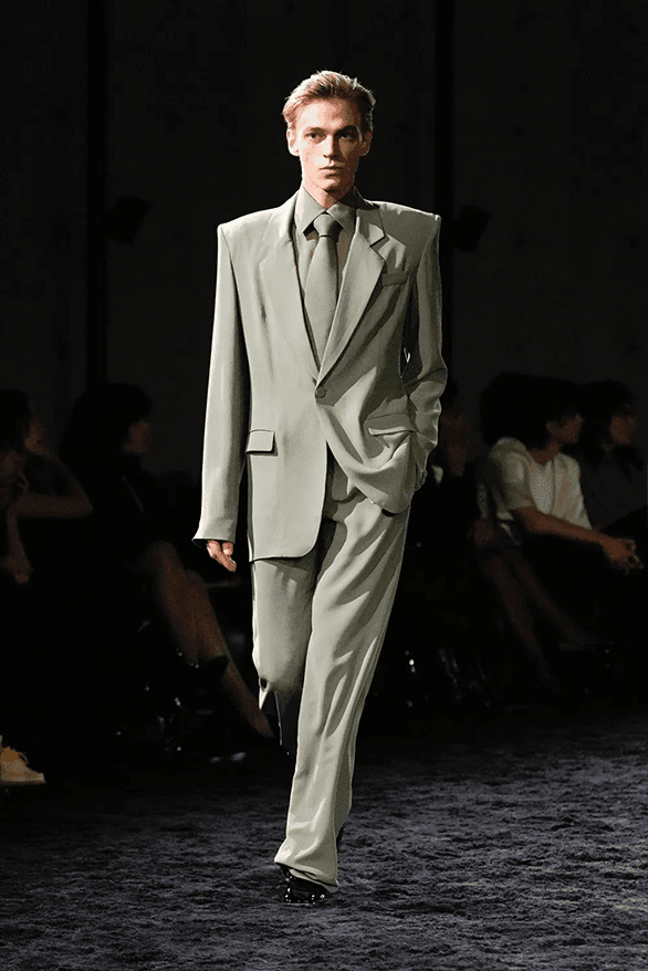 サンローラン 2024年冬メンズコレクション Saint Laurent Fall Winter 2024 Menswear Collection Paris fashion week runway show Anthony Vaccarello