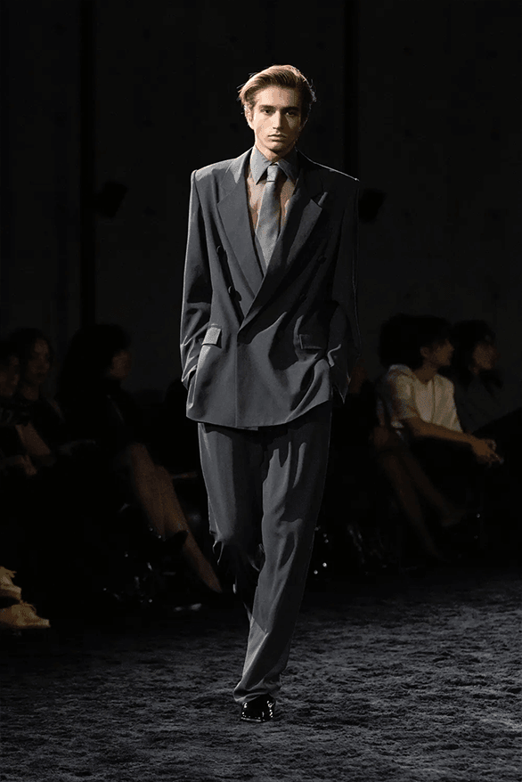 サンローラン 2024年冬メンズコレクション Saint Laurent Fall Winter 2024 Menswear Collection Paris fashion week runway show Anthony Vaccarello