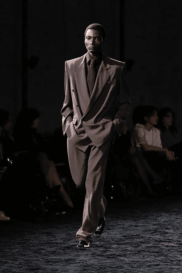 サンローラン 2024年冬メンズコレクション Saint Laurent Fall Winter 2024 Menswear Collection Paris fashion week runway show Anthony Vaccarello