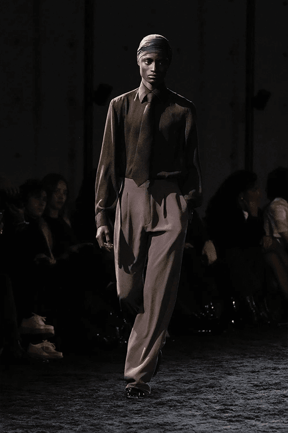 サンローラン 2024年冬メンズコレクション Saint Laurent Fall Winter 2024 Menswear Collection Paris fashion week runway show Anthony Vaccarello