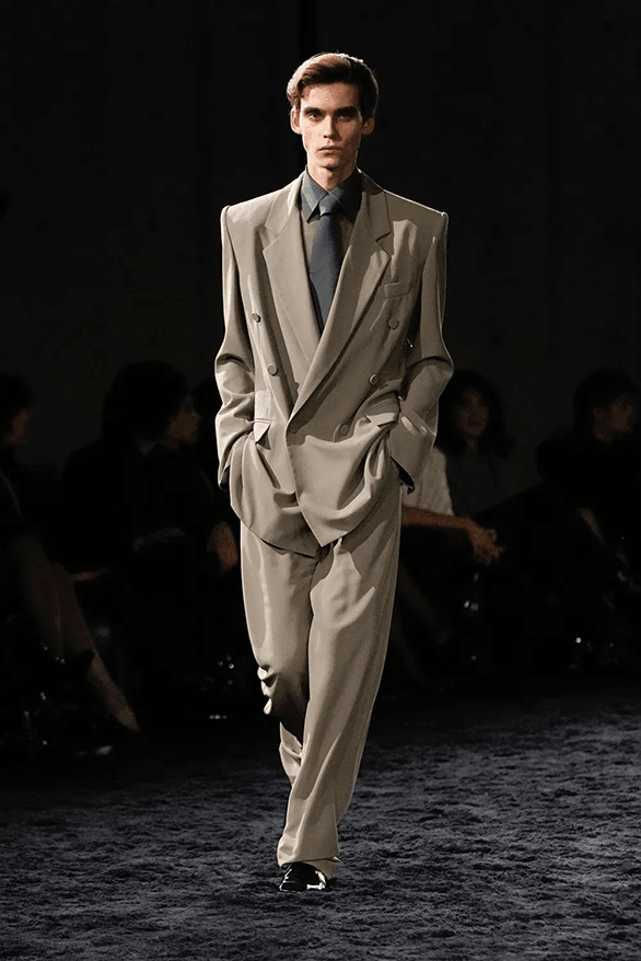 サンローラン 2024年冬メンズコレクション Saint Laurent Fall Winter 2024 Menswear Collection Paris fashion week runway show Anthony Vaccarello