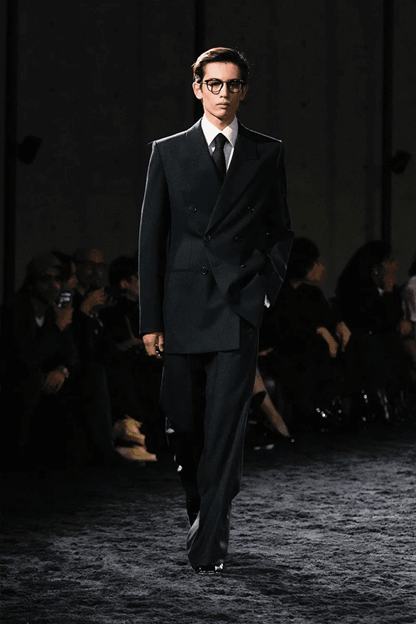 サンローラン 2024年冬メンズコレクション Saint Laurent Fall Winter 2024 Menswear Collection Paris fashion week runway show Anthony Vaccarello