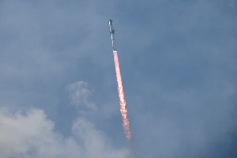 スペースXが打ち上げた史上最大の新型ロケット “スターシップ”が宇宙空間に到達 spacex starship rocket biggest ever built vehicle third attempt texas flight super booster explosion indian ocean earth landing