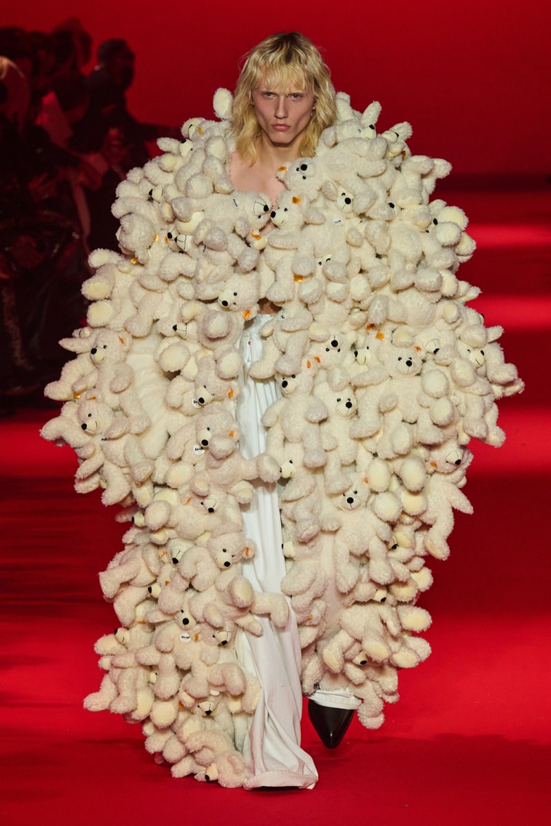 ヴェトモン 2024年秋冬コレクション Vetements Fall/Winter 2024 Collection Paris Fashion Week FW24 Runways Images
