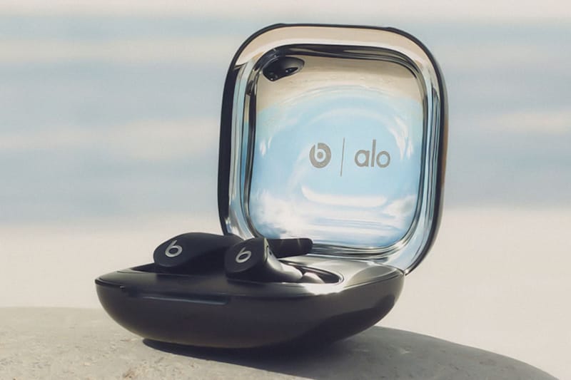 Beats と米ロサンゼルス発のヨガウェアブランド Alo がコラボ Fit Pro を発表