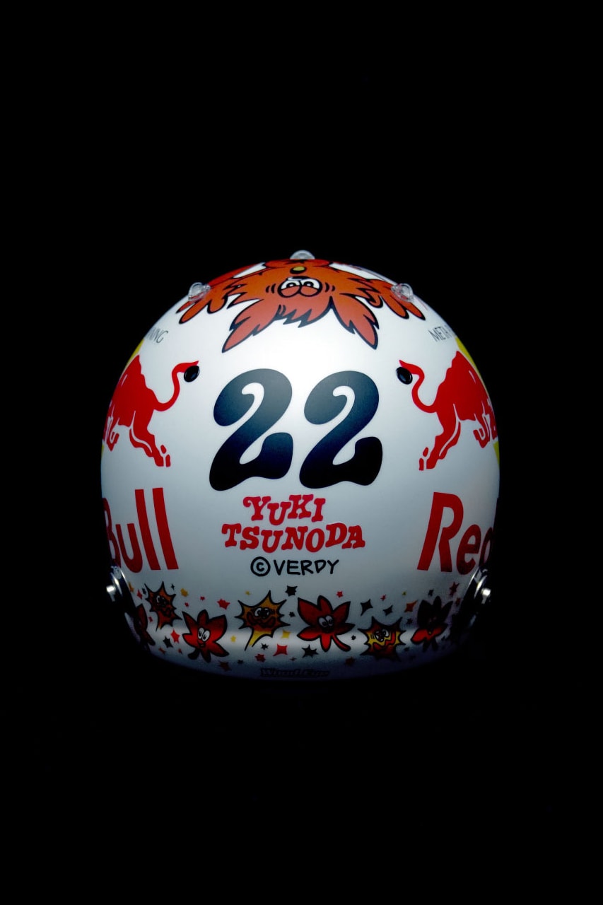 角田裕毅が2024 F1 日本グランプリで着用するヴェルディデザインのヘルメットをチェック 2024-f1-japan-gp-yuki-tsunoda-verdy-collabo-helmet