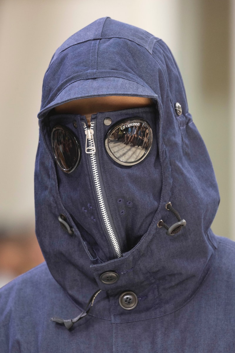 ジュンヤワタナベマンxC.P.カンパニーによるコラボアイテムがついに発売 Junya Watanabe MAN and C.P. Company Drop Goggle-Masked Parkas
