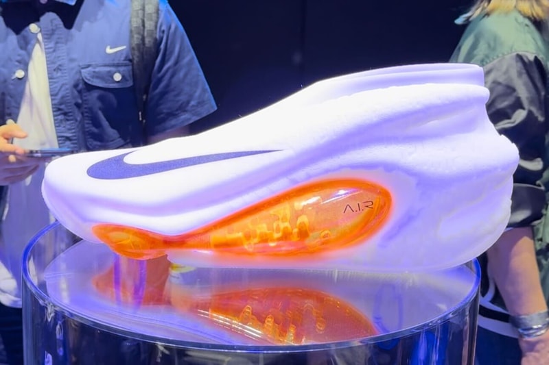 ナイキがAIデザインのスニーカーA.I.Rをお披露目 Nike Showcases AI-Designed Sneakers Paris Info victor wembanyama