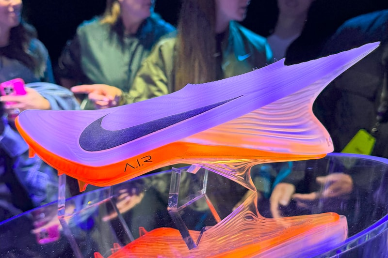 ナイキがAIデザインのスニーカーA.I.Rをお披露目 Nike Showcases AI-Designed Sneakers Paris Info victor wembanyama