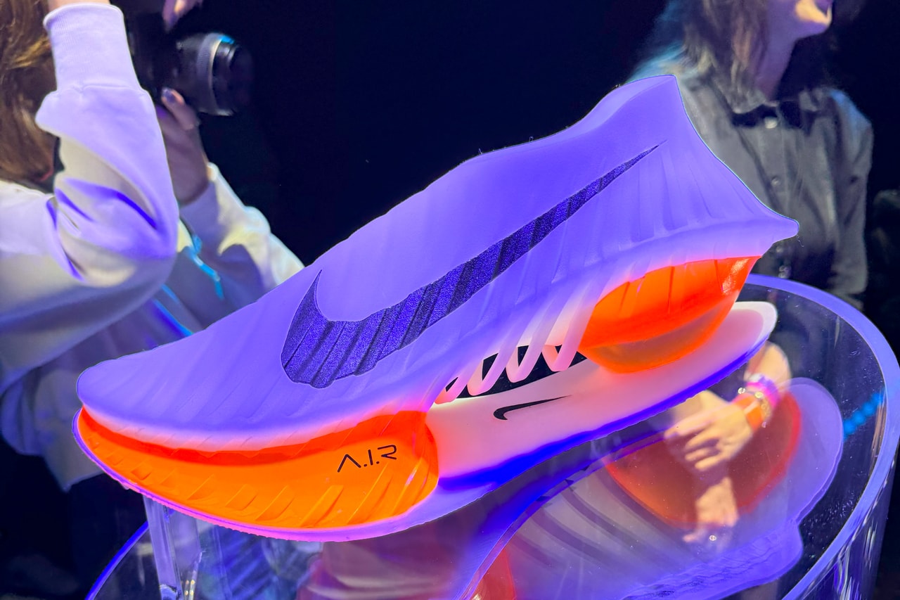 ナイキがAIデザインのスニーカーA.I.Rをお披露目 Nike Showcases AI-Designed Sneakers Paris Info victor wembanyama