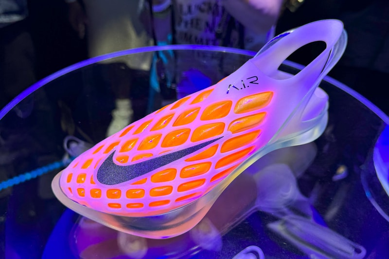 ナイキがAIデザインのスニーカーA.I.Rをお披露目 Nike Showcases AI-Designed Sneakers Paris Info victor wembanyama