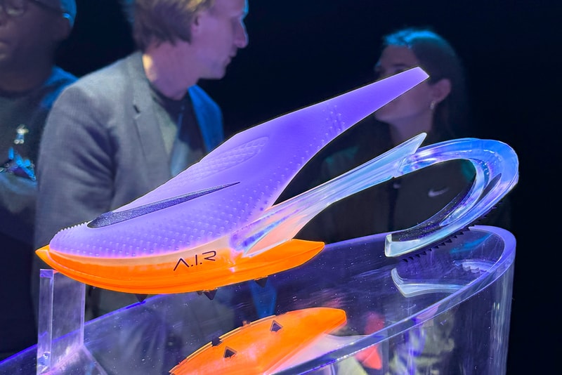 ナイキがAIデザインのスニーカーA.I.Rをお披露目 Nike Showcases AI-Designed Sneakers Paris Info victor wembanyama