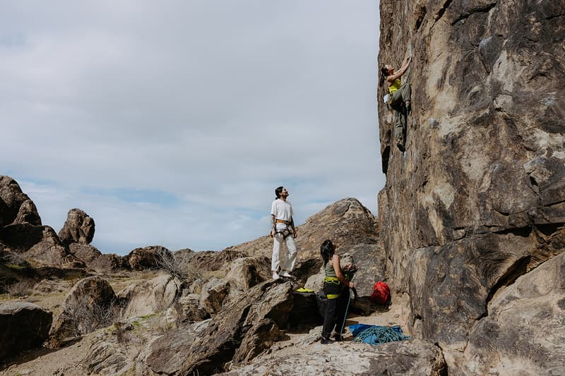 アークテリクスからプロテクション性とリカバリー性を兼備した新作フットウェア クラッグが発売 arcteryx Kragg release info