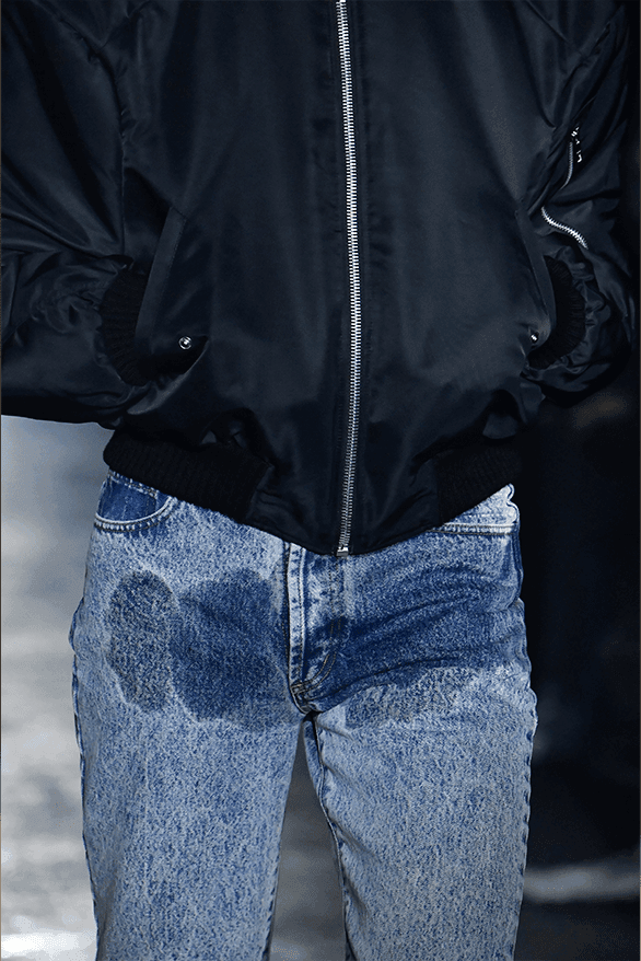 ジョーダンルカによる10万円超えの“お漏らし”風デニムが発売 JORDANLUCA Pee-Stained Jeans Release Information details date denim menswear womenswear unisex London uk