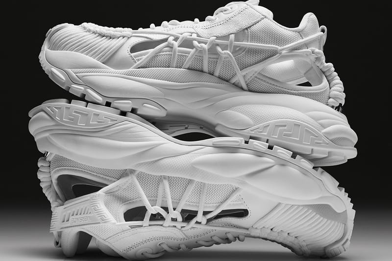 VERSACE  MERCURY という名のフューチャリズムを醸すスニーカーコレクションが登場