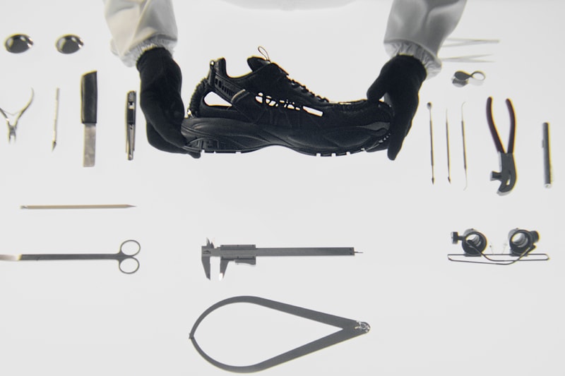 VERSACE  Mercury という名のフューチャリズムを醸すスニーカーコレクションが登場　Sneaker