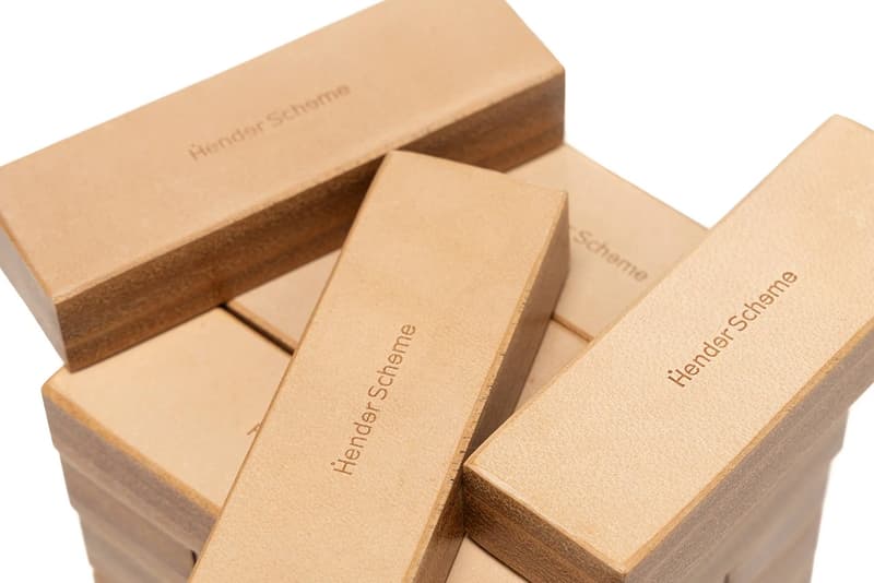 エンダースキーマから経年変化も楽しめるオールレザー製タワーゲームが発売 Hender Scheme Jenga Tanned Leather Blocks natural cow vegetable set design construction price 1437 usd haven online retail store