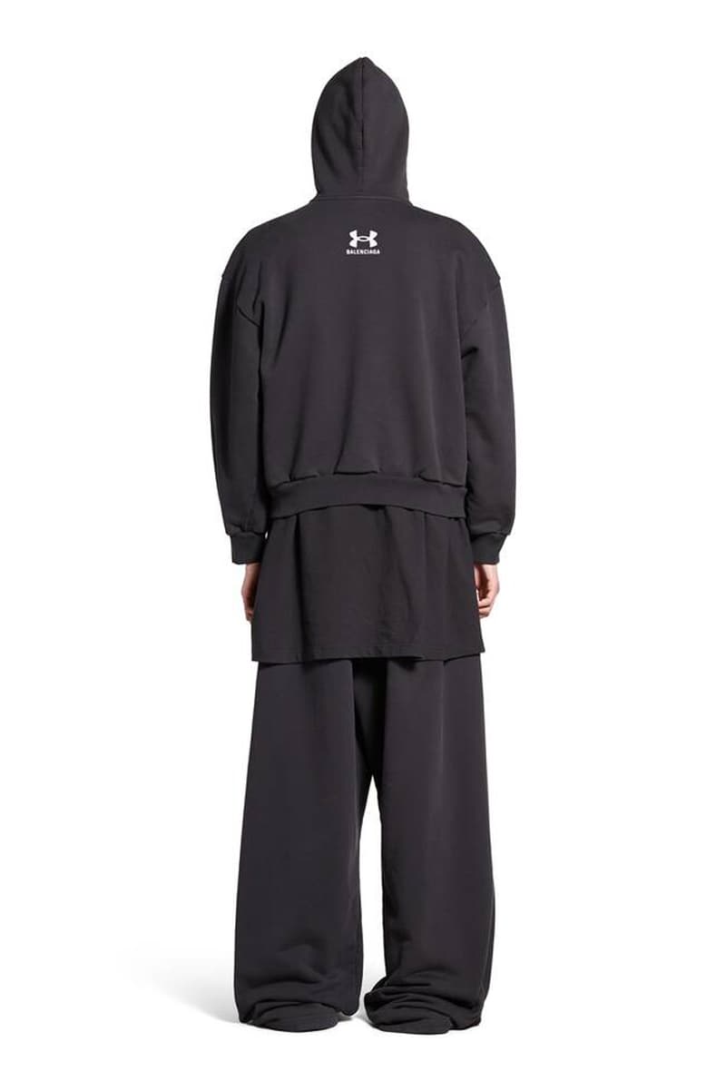 バレンシアガとアンダーアーマーのコラボプロダクトが発売 Balenciaga's Under Armour Collaboration Is Here