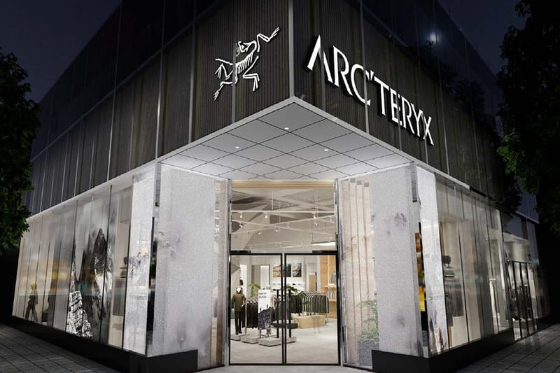 ARC'TERYX が国内最大規模のブランドストアを新宿にオープン