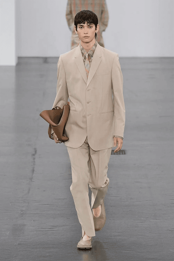 フェンディ2025年春夏メンズコレクション Fendi Spring Summer 2025 Milan Fashion Week menswear runway Silvia Venturini Fendi
