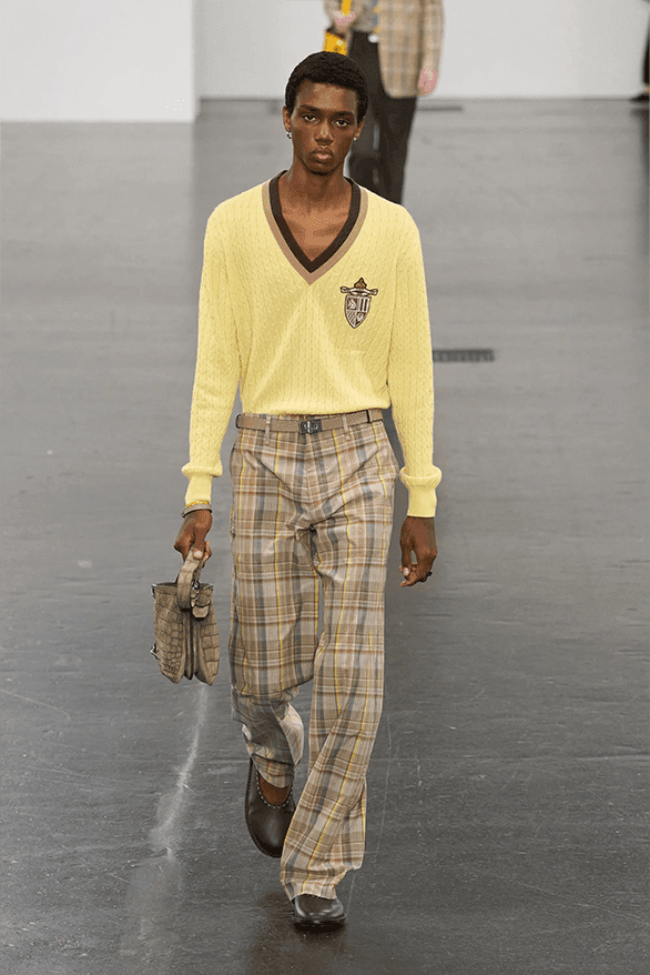 フェンディ2025年春夏メンズコレクション Fendi Spring Summer 2025 Milan Fashion Week menswear runway Silvia Venturini Fendi