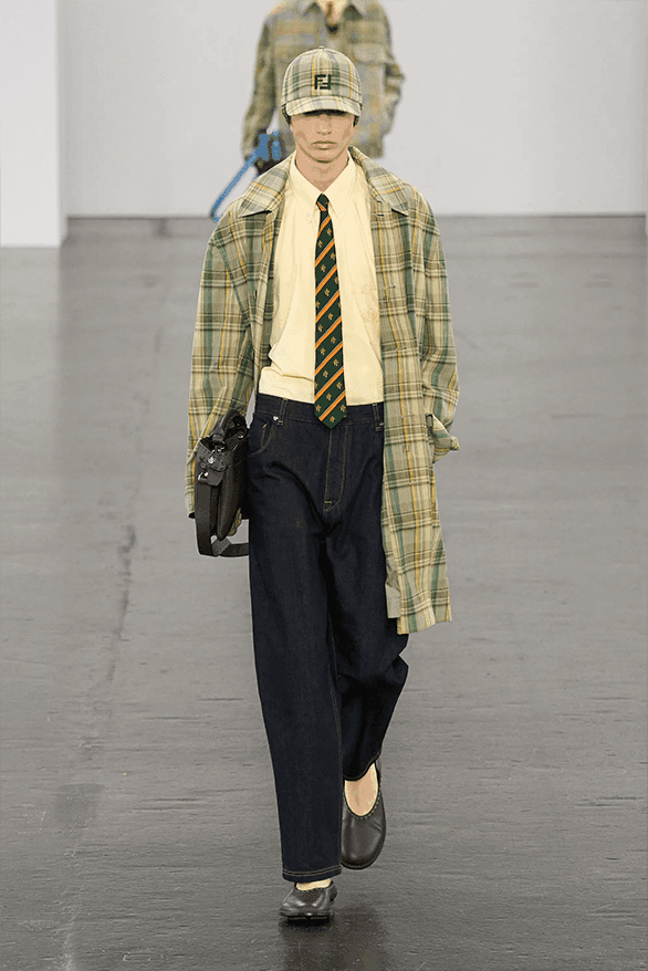 フェンディ2025年春夏メンズコレクション Fendi Spring Summer 2025 Milan Fashion Week menswear runway Silvia Venturini Fendi