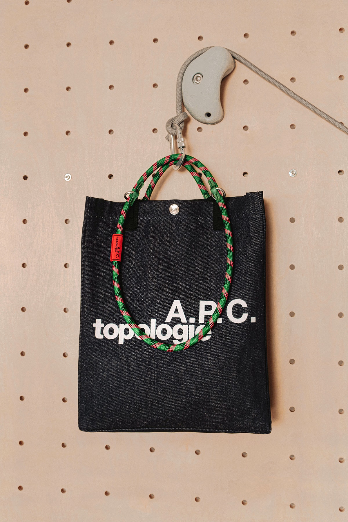 アー・ペー・セーとトポロジーが初コラボコレクションを発表 first capsule collection 2024 release info