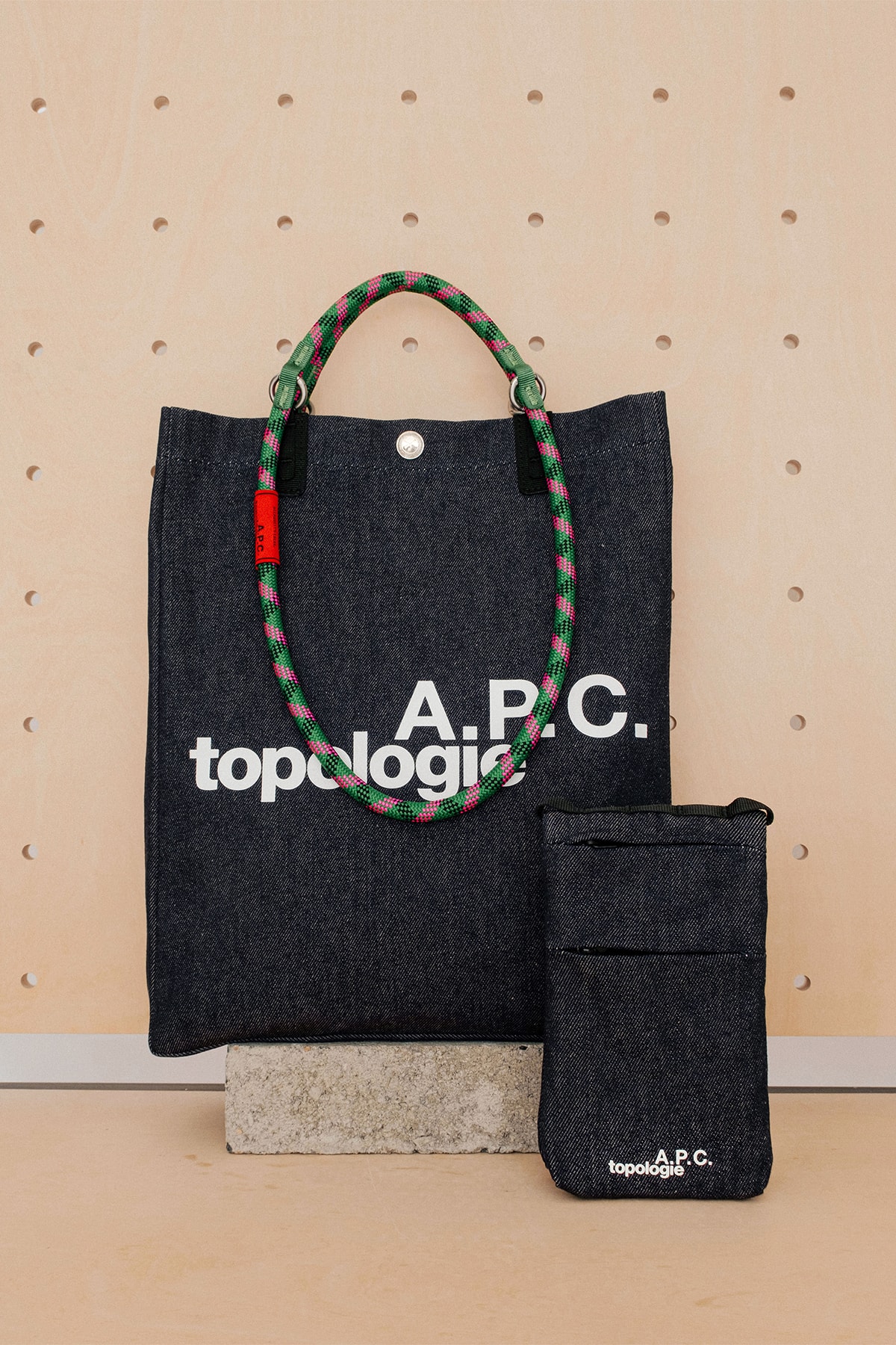 アー・ペー・セーとトポロジーが初コラボコレクションを発表 first capsule collection 2024 release info