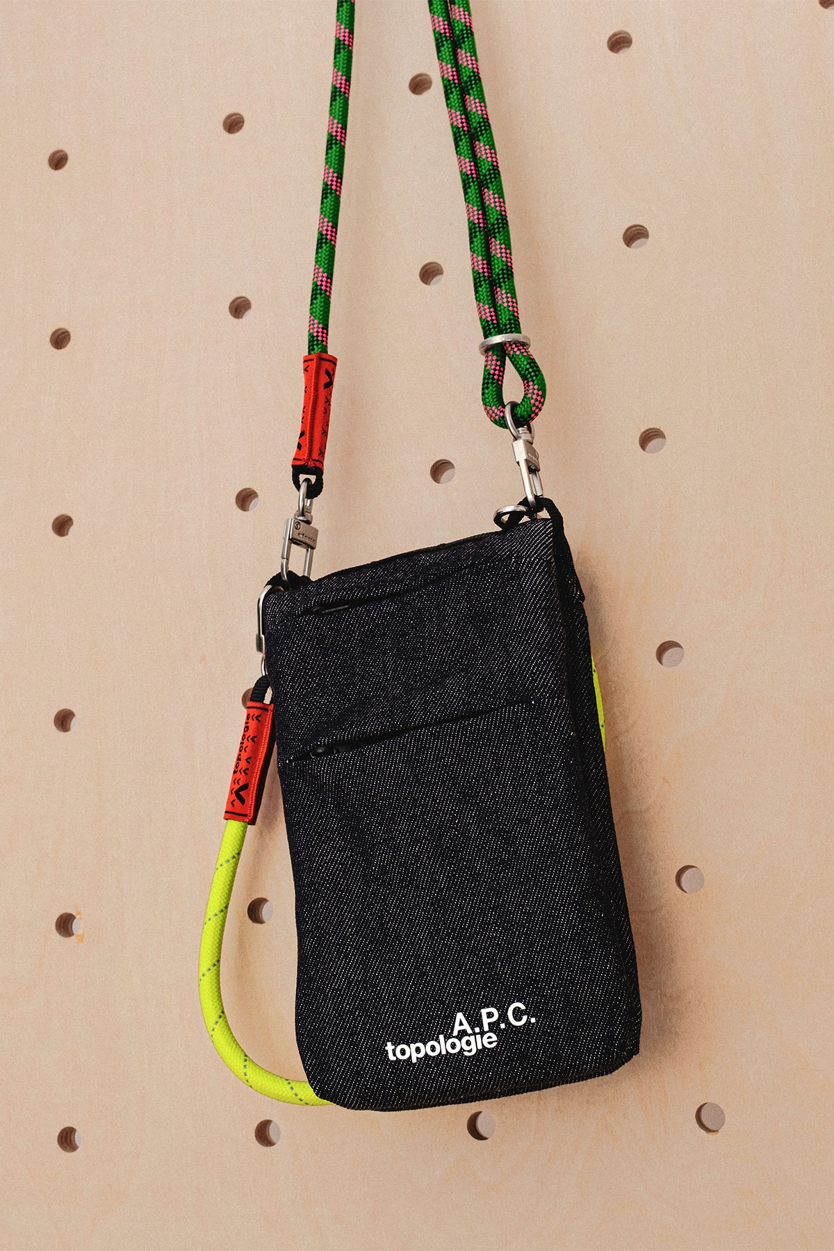 アー・ペー・セーとトポロジーが初コラボコレクションを発表 first capsule collection 2024 release info