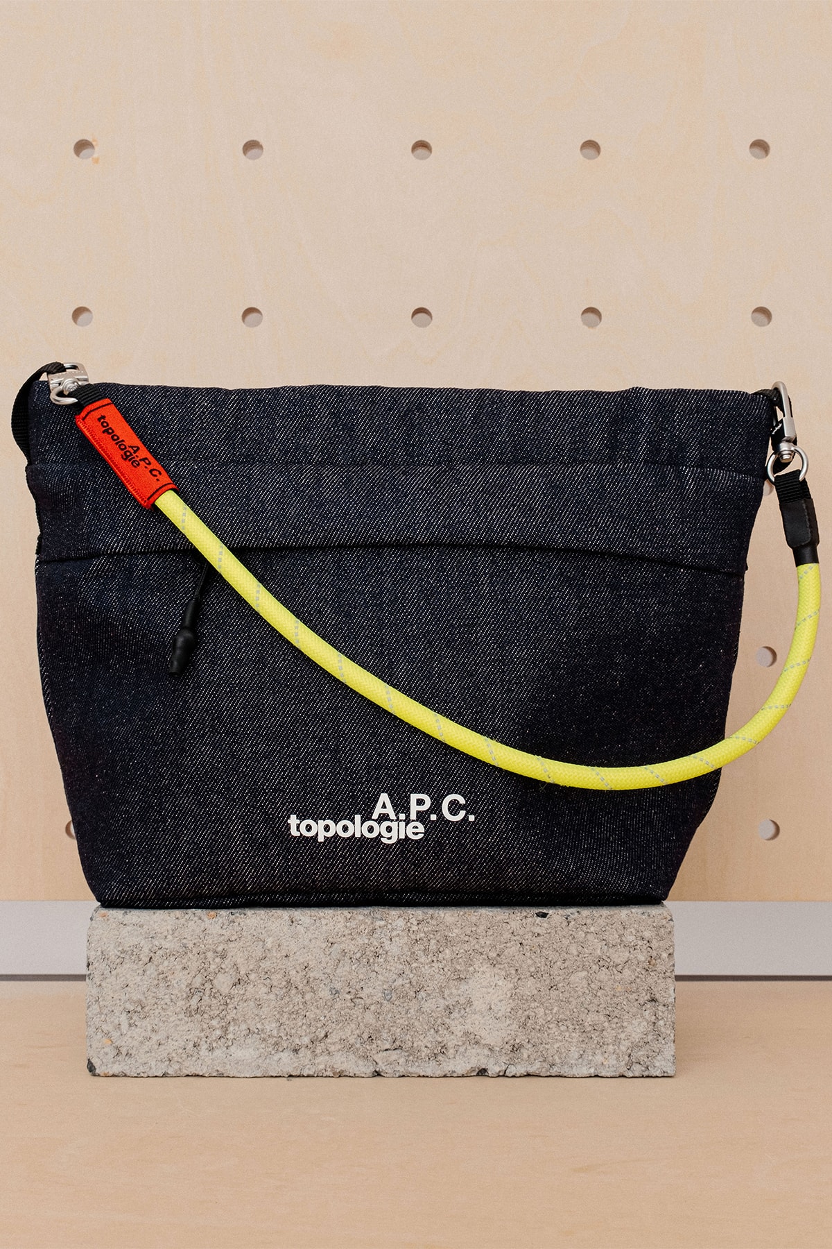 アー・ペー・セーとトポロジーが初コラボコレクションを発表 first capsule collection 2024 release info