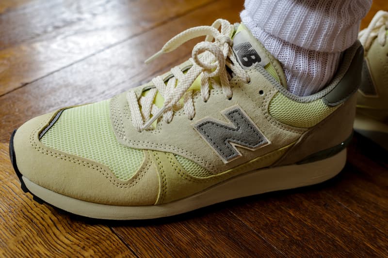 オーラリー x ニューバランスが2025年春夏シーズンの最新コラボフットウェア 475 を発表 Closer Look at the AURALEE x New Balance 475 SS25 Collaboration japanese sneaker collaboration label wrpd 990v4 made in usa ryota iwai