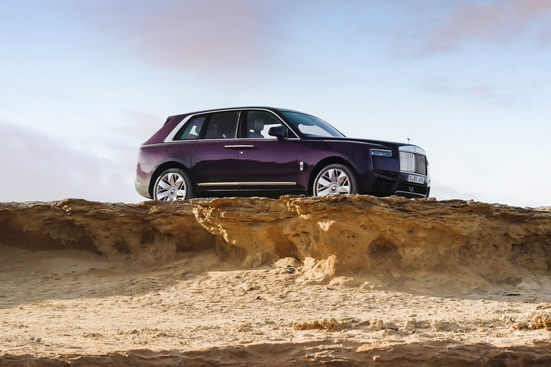Tシャツと短パンと Rolls-Royce Cullinan Series II 
