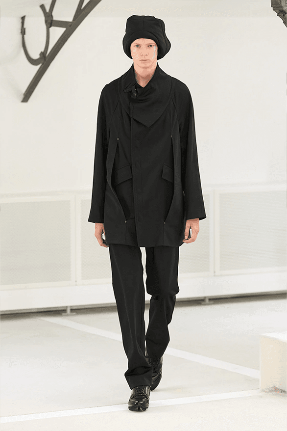 キコ・コスタディノフ 2025年春夏コレクション Kiko Kostadinov Spring Summer 2025 Paris Fashion Week menswear London uk runway show