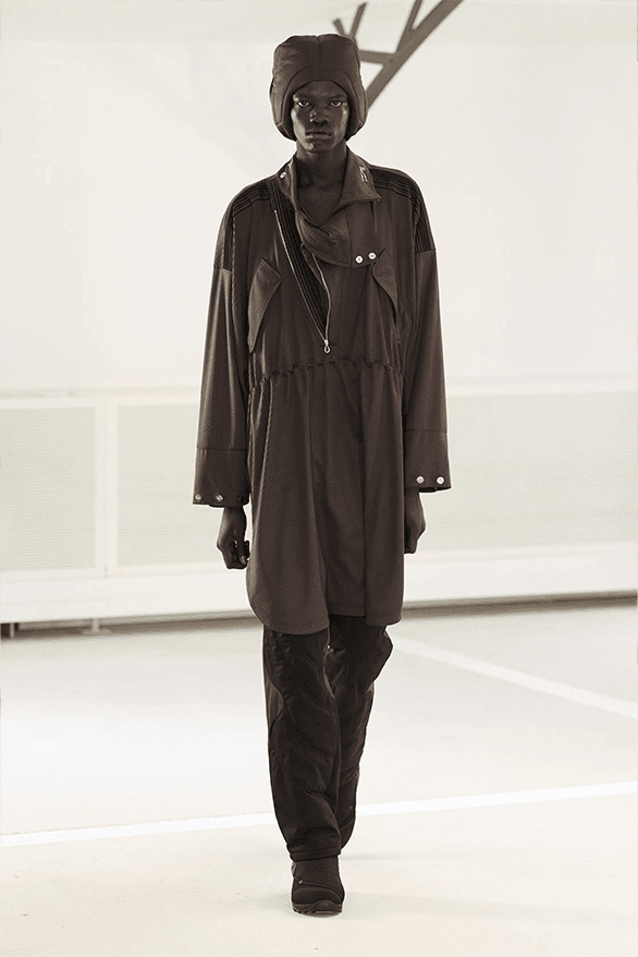 キコ・コスタディノフ 2025年春夏コレクション Kiko Kostadinov Spring Summer 2025 Paris Fashion Week menswear London uk runway show