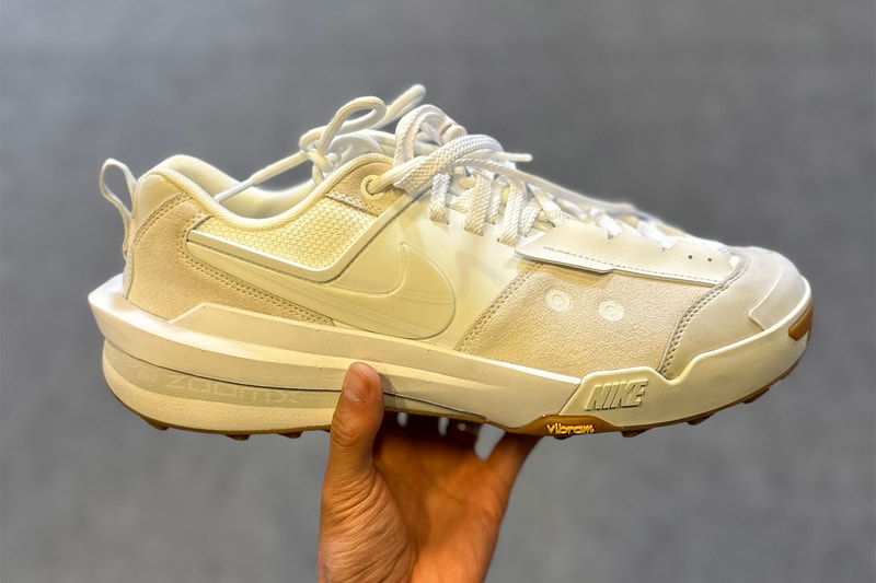 サカイ x ナイキの2025年春夏コラボフットウェアはゼガマドーム Closer Look at the sacai x Nike ZegamadomeCollaboration Revealed on the SS25 Menswear Paris Fashion Week Runway chitose abe