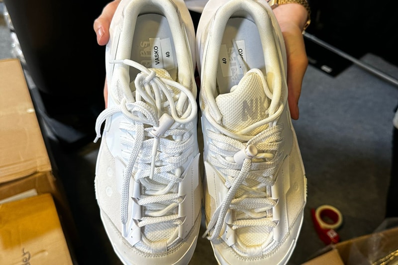 サカイ x ナイキの2025年春夏コラボフットウェアはゼガマドーム Closer Look at the sacai x Nike ZegamadomeCollaboration Revealed on the SS25 Menswear Paris Fashion Week Runway chitose abe