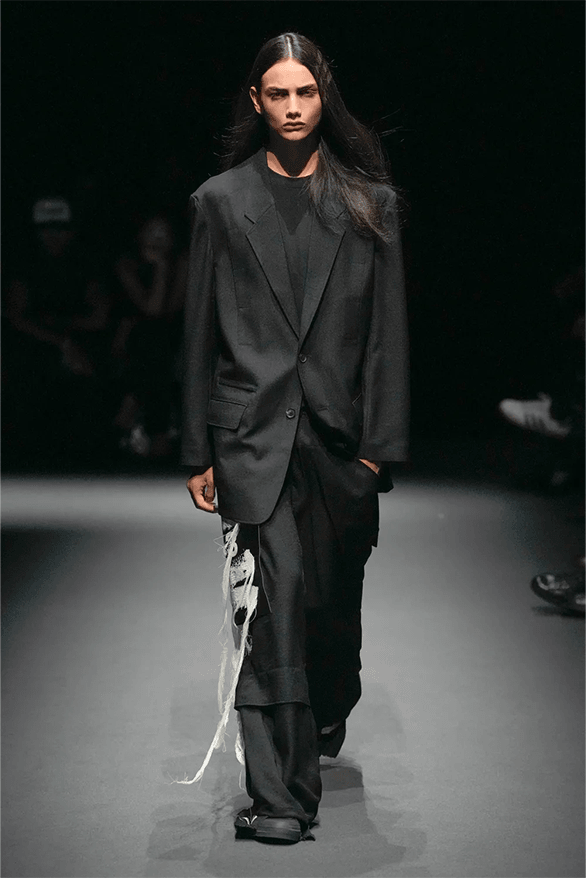 Y-3 2025年春夏コレクション | Hypebeast.JP