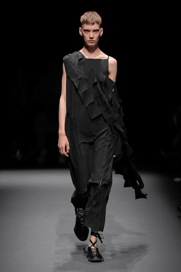 Y-3 2025年春夏コレクション | Hypebeast.JP