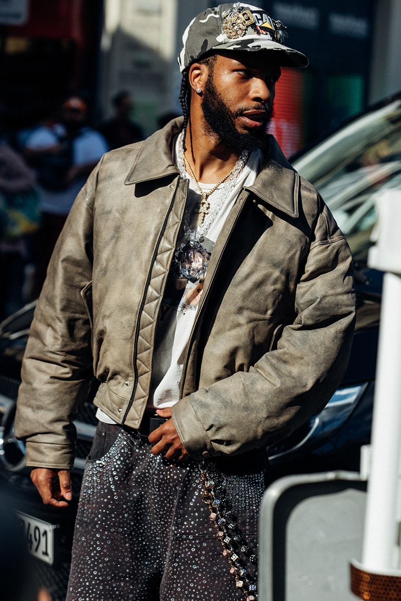 ストリートスタイル : パリ・ファッションウィーク 2025年春夏 Paris Fashion Week Men's SS25 Street Style dior wales bonner louis vuitton cowboy kidsuper loewe jonathan anderson i told ya asap rocky awge amiri issey miyake lemaire
