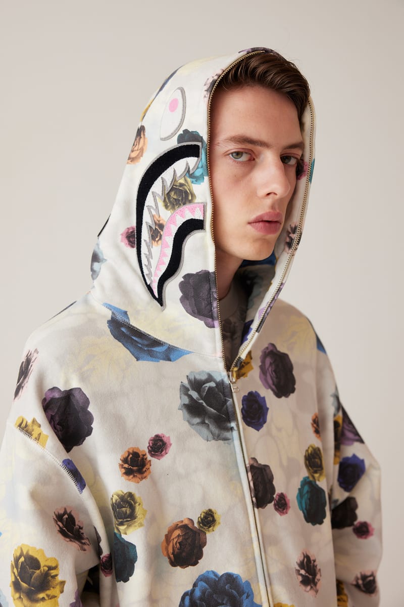 M048b [秋冬][美品] A BATHING APE アベイシングエイプ パーカー 3XL 