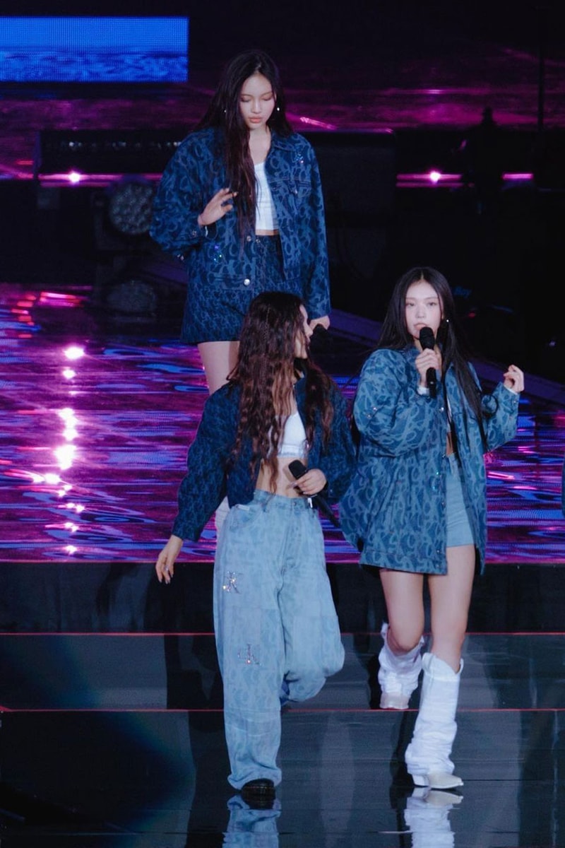 ニュージーンズが単独来日公演で着用していたカルバンクラインのカスタムデニムをチェック newjeans fan meeting bunnies camp 2024 tokyo dome calvin klein custom denim check