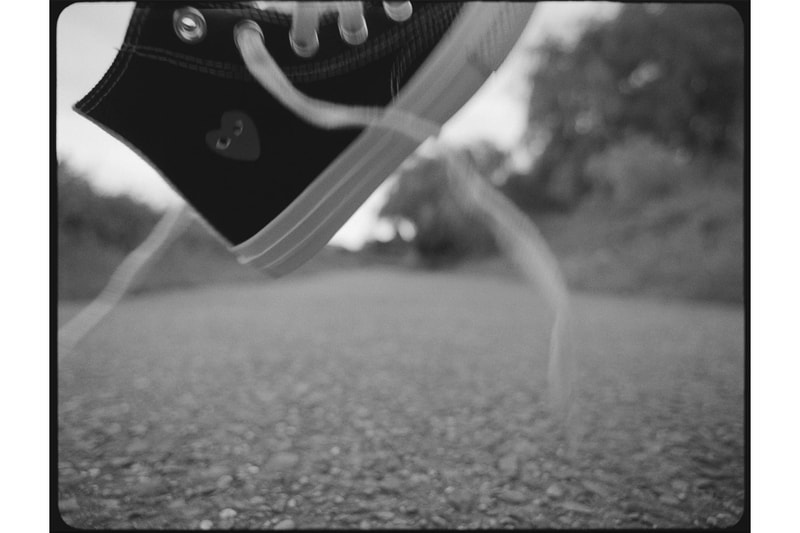 プレイ コムデギャルソン x コンバース チャック 70 の初代コラボモデルが待望の復刻 PLAY COMME des GARÇONS x Converse Single Heart Chuck 70 release info