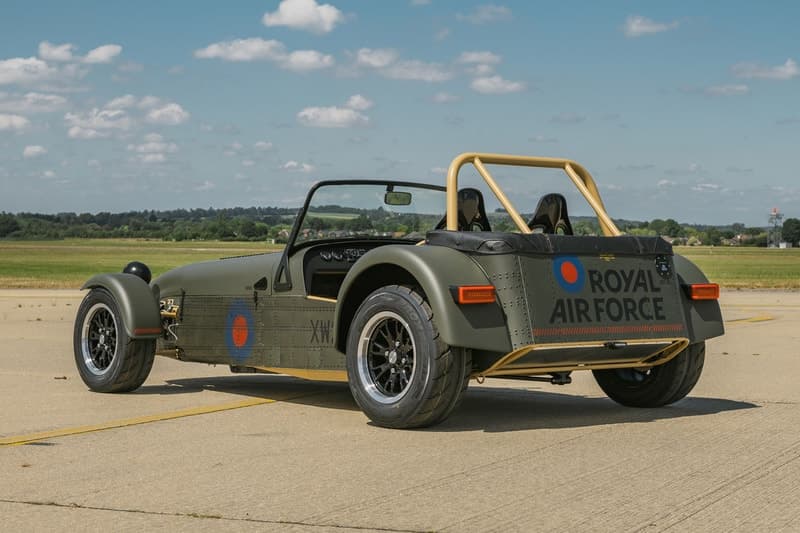 ケータハムとイギリス空軍が提携して特別仕様のセブン 360Rを発表 Caterhamとイギリス空軍が提携し、特別仕様の“セブン 360R”を発表 Caterham and the Royal Air Force Team Up for Special Edition Seven 360R